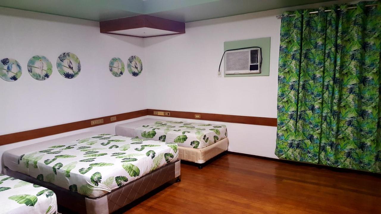 Naps & Maps Hostel セブ市 エクステリア 写真