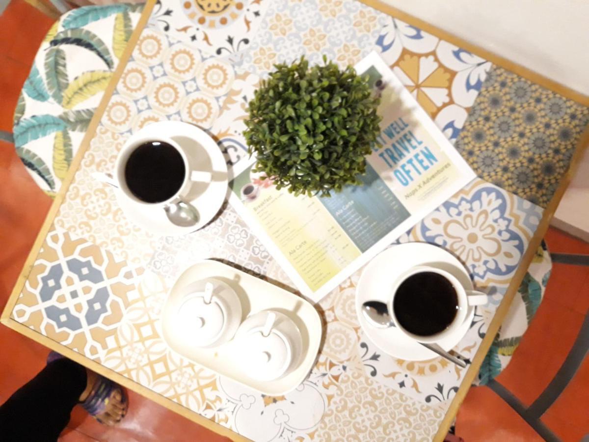 Naps & Maps Hostel セブ市 エクステリア 写真