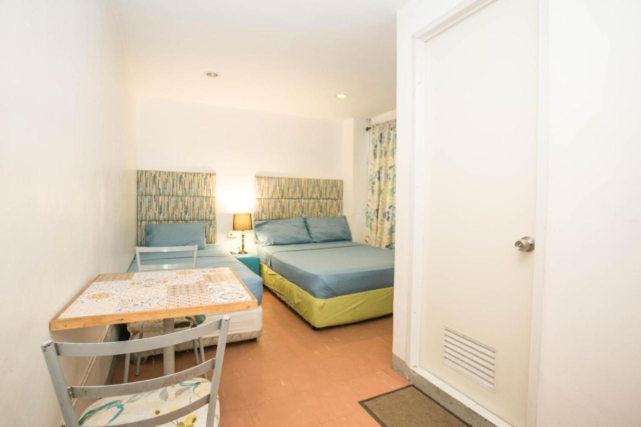 Naps & Maps Hostel セブ市 エクステリア 写真